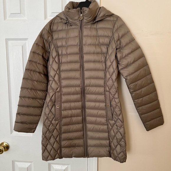 Michael Kors packable puffer winter coat with hood size S brown taupe tan - Picture 1 of 9